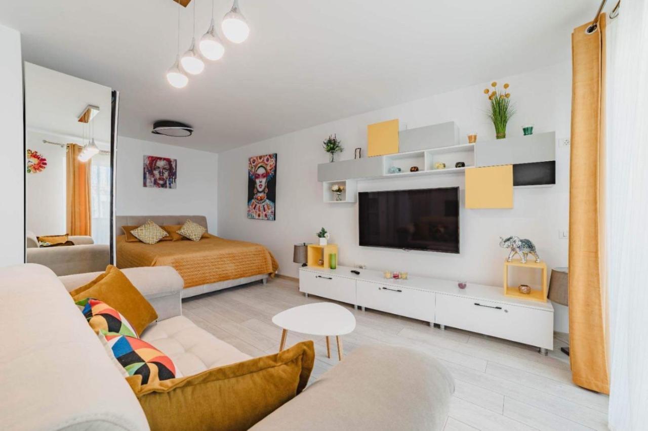 Masterpiece Studio- Free Parking, Wi-fi, Netflix Apartamento Braşov