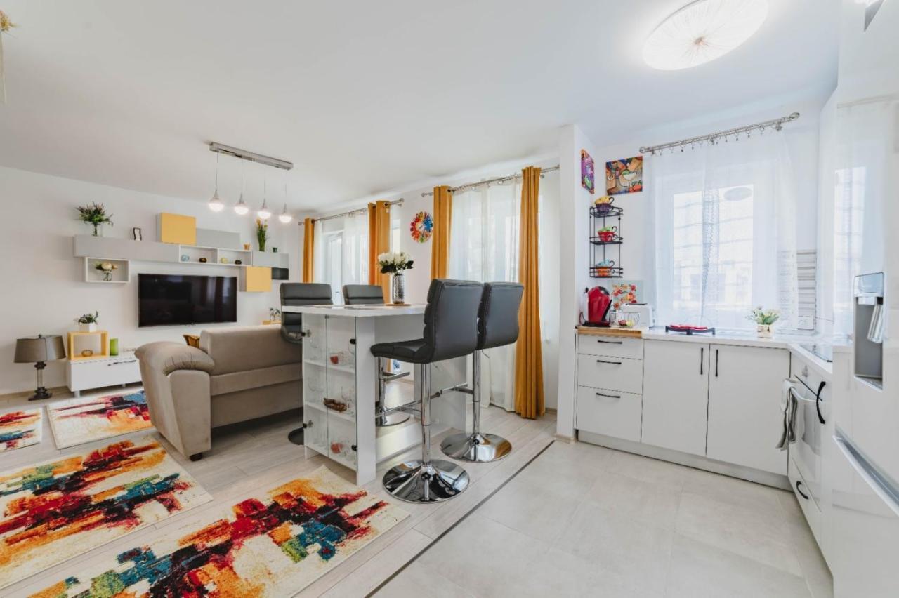 Masterpiece Studio- Free Parking, Wi-fi, Netflix *