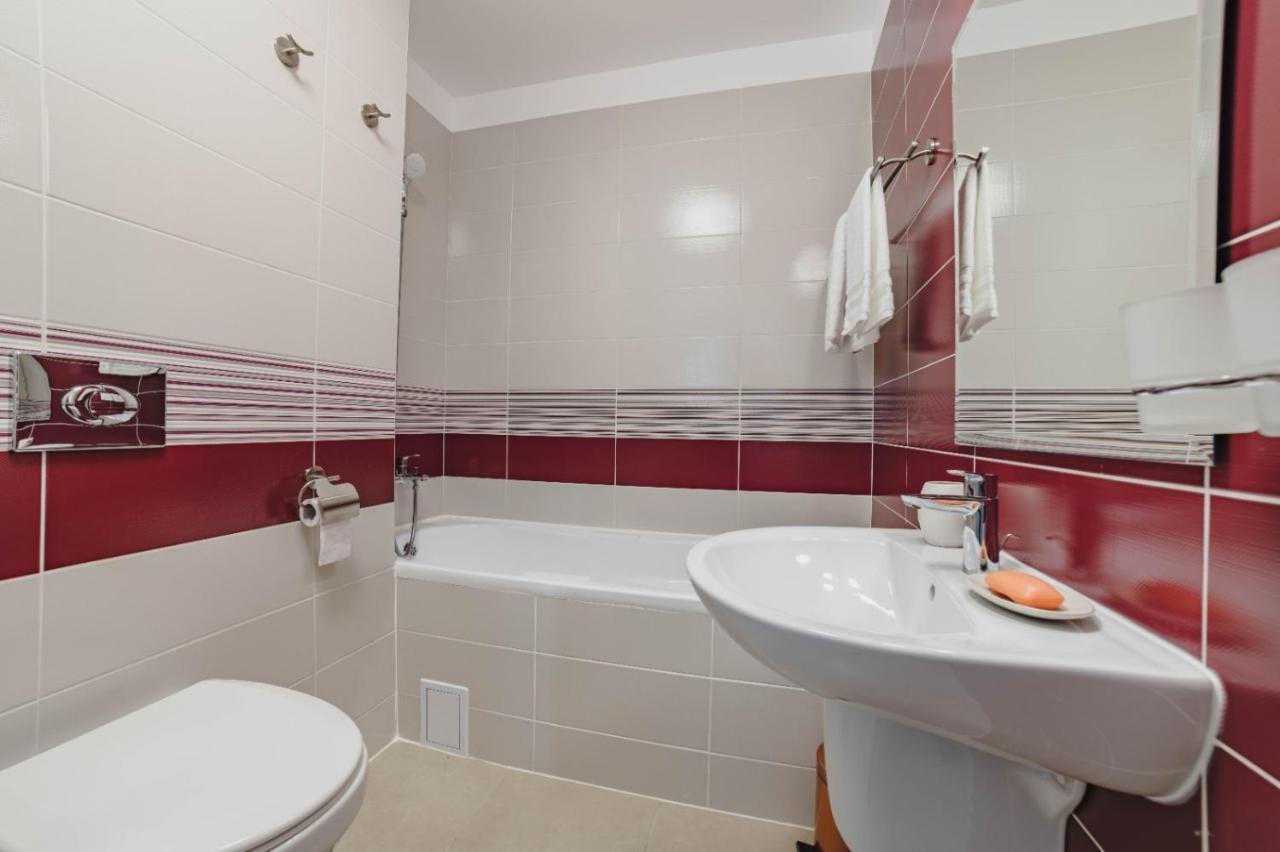 Masterpiece Studio- Free Parking, Wi-fi, Netflix * Braşov